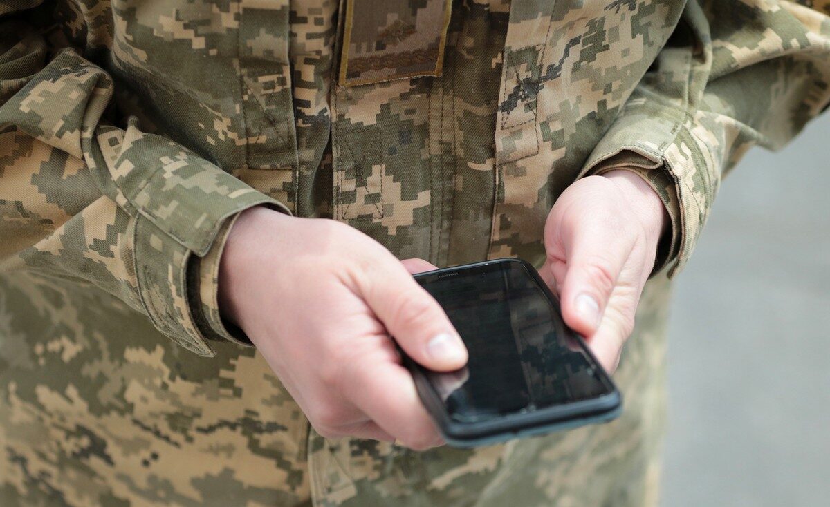 Тисяча військових почали вивчати оборонні закупівлі за допомогою “Армії+”