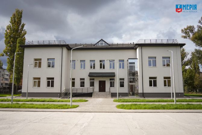 Новий дім для 130 переселенців: у Черкасах завершують облаштування шелтеру