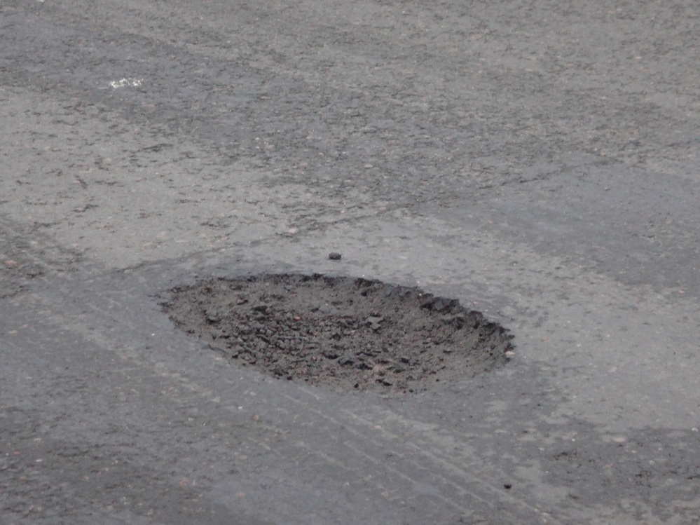 На ремонт автодоріг спрямували додаткові 3 млрд: серед лідерів ремонту – автошлях, який перетинає Черкащину