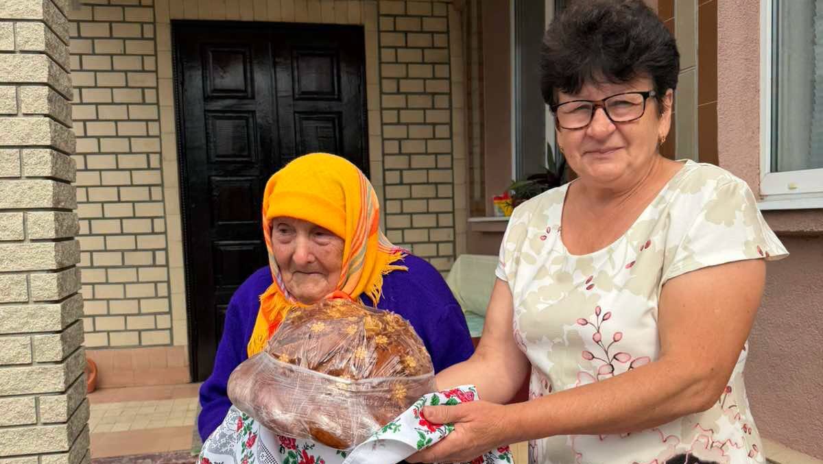 90 років життя, праці та любові: у Тальному привітали Катерину Микитюк