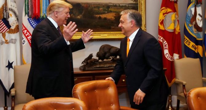 Українці з такими паспортами з 30 вересня матимуть змогу брати участь у програмі безвізового в'їзду до США