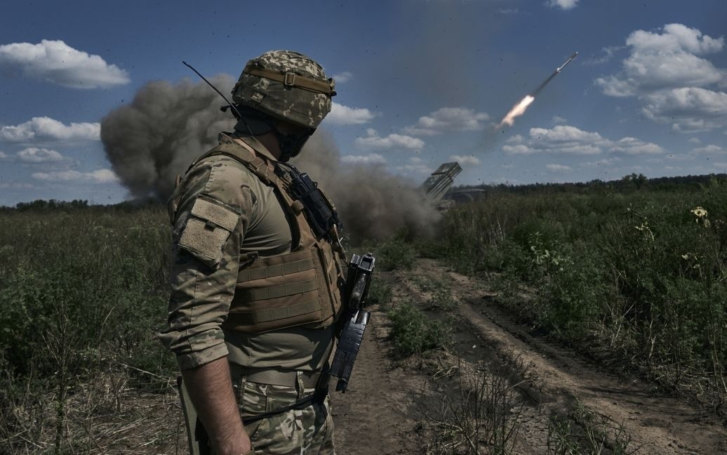 Когда в Украине отменят военное положение: астролог назвал точную дату
