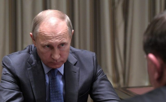 Путин закупорил чиновников в РФ, под запретом даже поездки в Беларусь и Узбекистан – Reuters