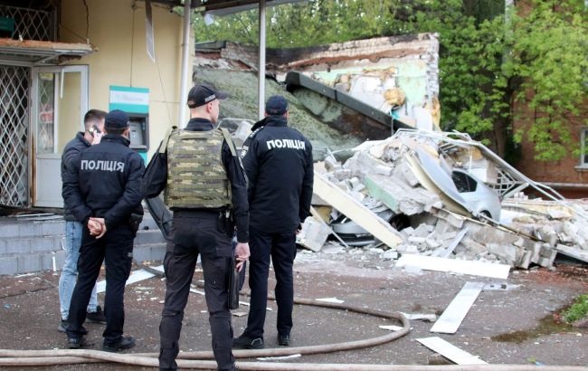 В центре Чернигова произошел взрыв в помещении банка