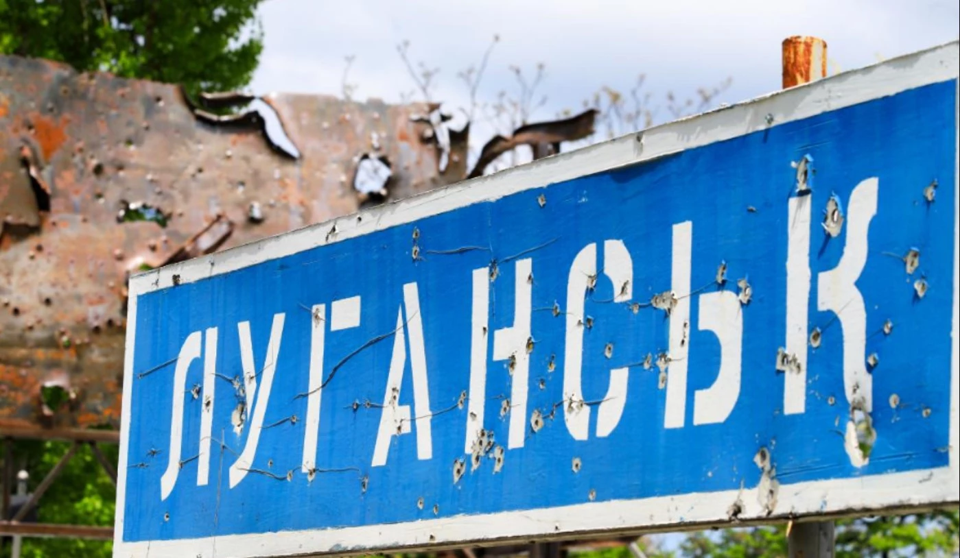 Политический провал: в оккупированном Луганске не нашлось желающих играть в «выборы» Кремля