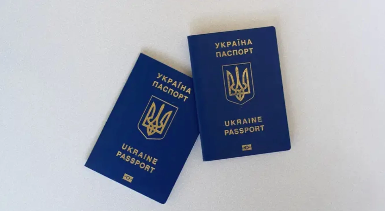 В Украине возможны задержки с выдачей загранпаспортов: названа причина