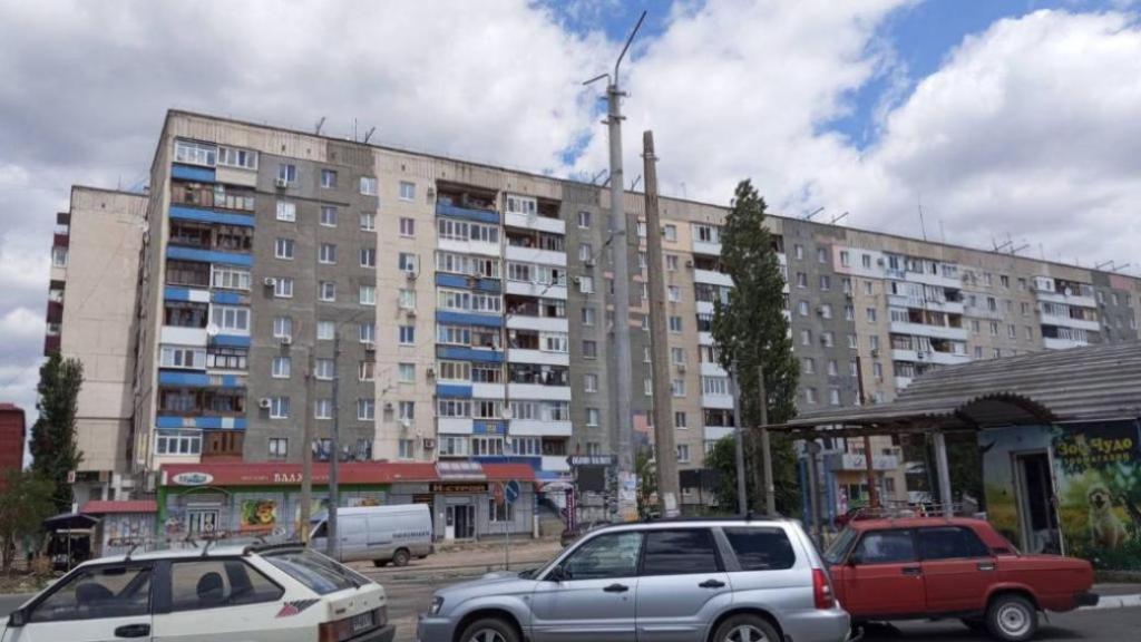 Власти "лнр" объяснили, что мешает запланировать ремонты многоквартирных домов