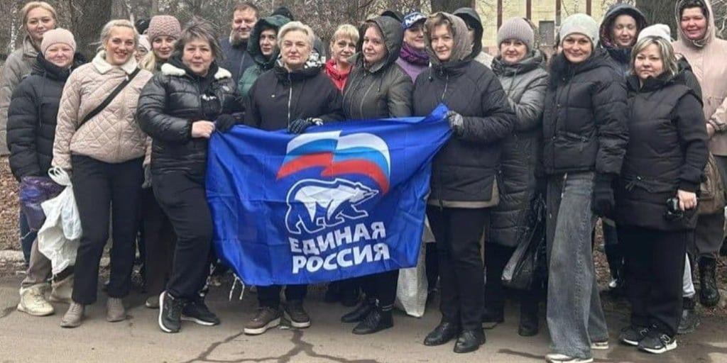 В «днр» бюджетников заставляют устанавливать МАХ и вступать в партию