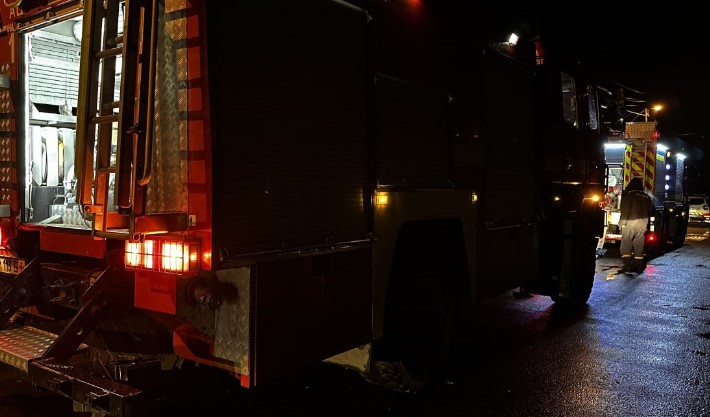 Пожежа в запорізькій багатоповерхівці — загинула жінка, п’ятьох людей врятували надзвичайники