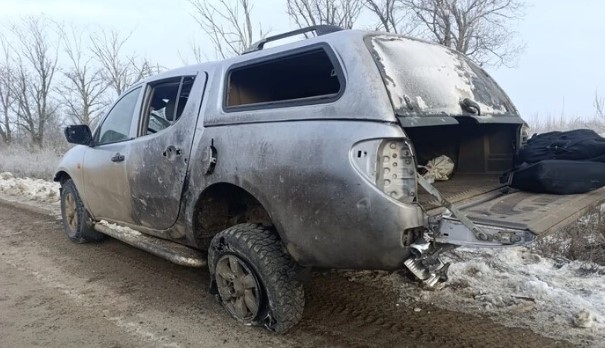 Атаки РФ на Запоріжжі: Російський дрон вразив автівку поліції