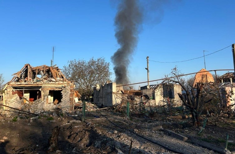 Трагедія у Запорізькому районі: через обстріли окупантів загинув чоловік, поранено 7-річну дитину