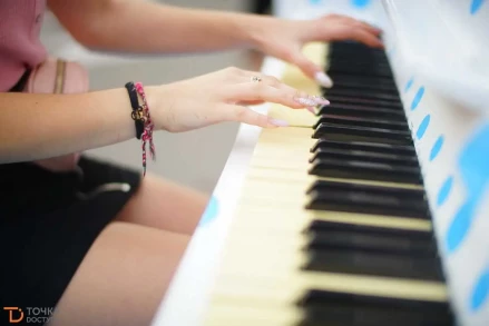 У Франківську влаштовують благодійний концерт - збиратимуть гроші на вуличне піаніно