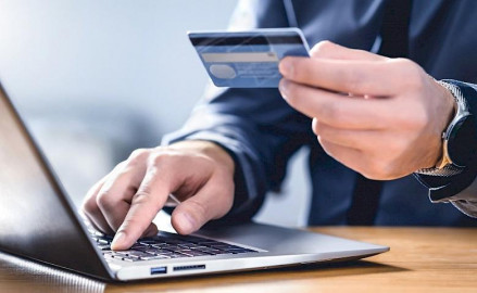 Мешканець Верховинщини віддав 100 тисяч гривень за шини, які так і не отримав