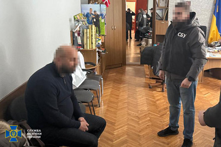 Одного з мерів на Прикарпатті підозрюють в отриманні хабарів для «вирішення» земельних питань