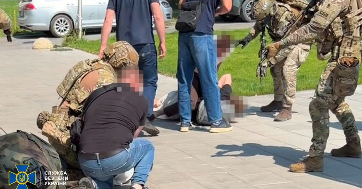 По заказу врага подожгли опорную электроподстанцию в Черновцах: СБУ задержала иностранцев