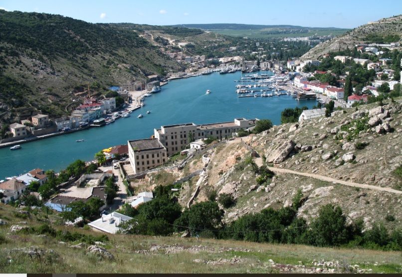 Не только украинскую, но и античную: в Крыму оккупанты "стирают" историю, разрушая памятник римской эпохи ради наживы, – ЦНС