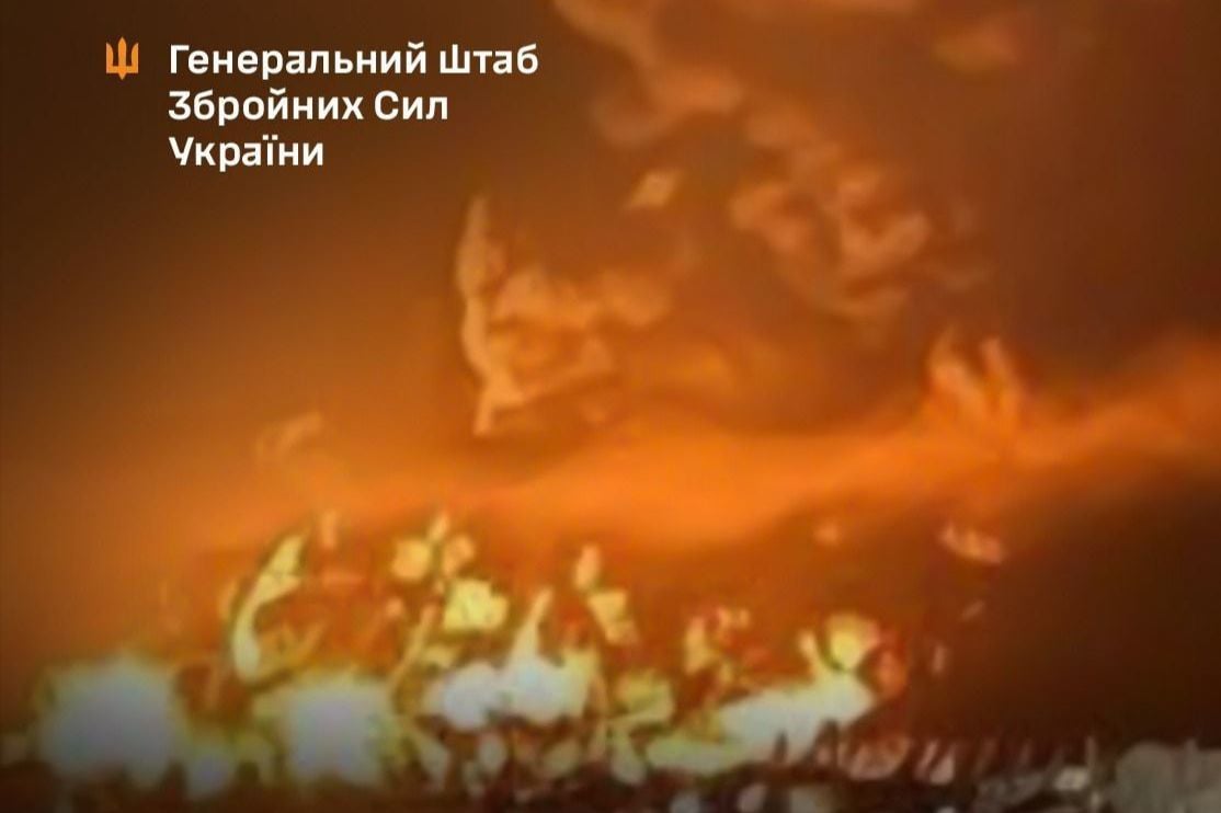 Логистика оккупанта в огне: ВСУ атаковали эшелон и базу ВС РФ в Крыму и на Донбассе