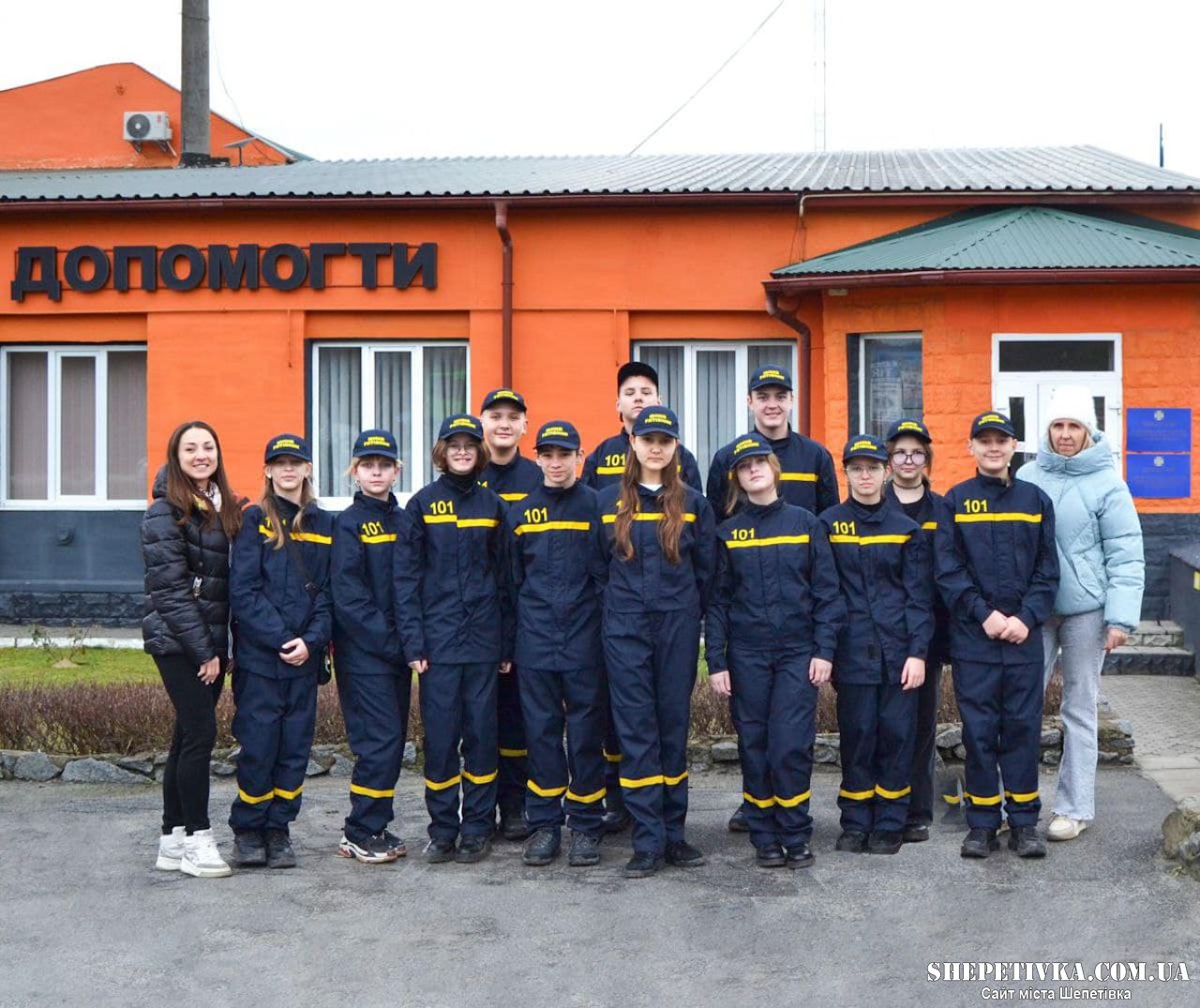 Рятувальники Шепетівщини провели навчання для дружини юних пожежних