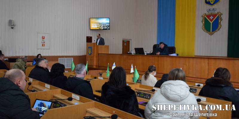 Сесія міськради: приватизація, аварійні ремонти, підвищення зарплати освітянам та соцпрацівникам