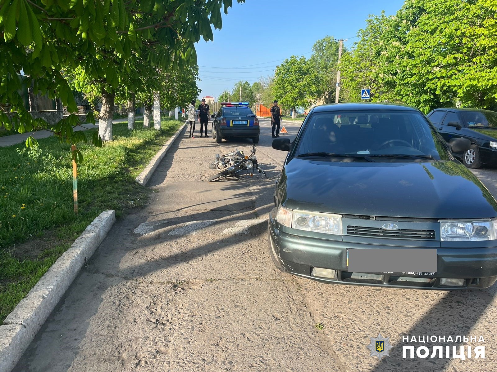 На Одещині автомобіль під час маневру розвороту збив чоловіка на мопеді, - поліція. ФОТО