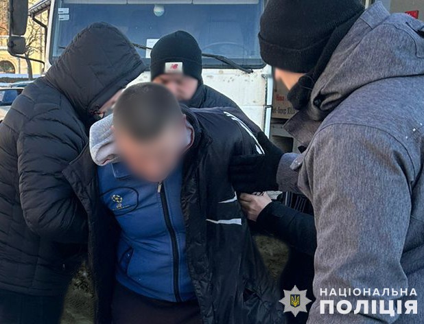 На Львівщині двоє дилерів підуть під суд за збут нарковмістовних пігулок, - поліція. ФОТО