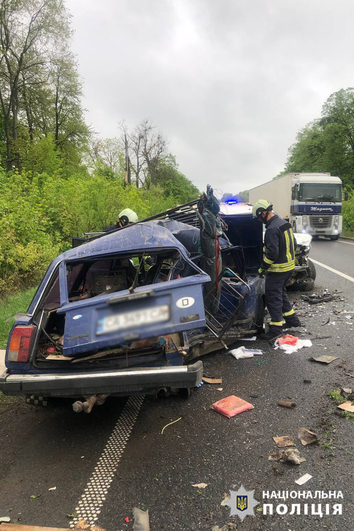 На Черкащині літній водій легковика ВАЗ вчинив ДТП, в якій загинула його 64-річна пасажирка. ФОТО