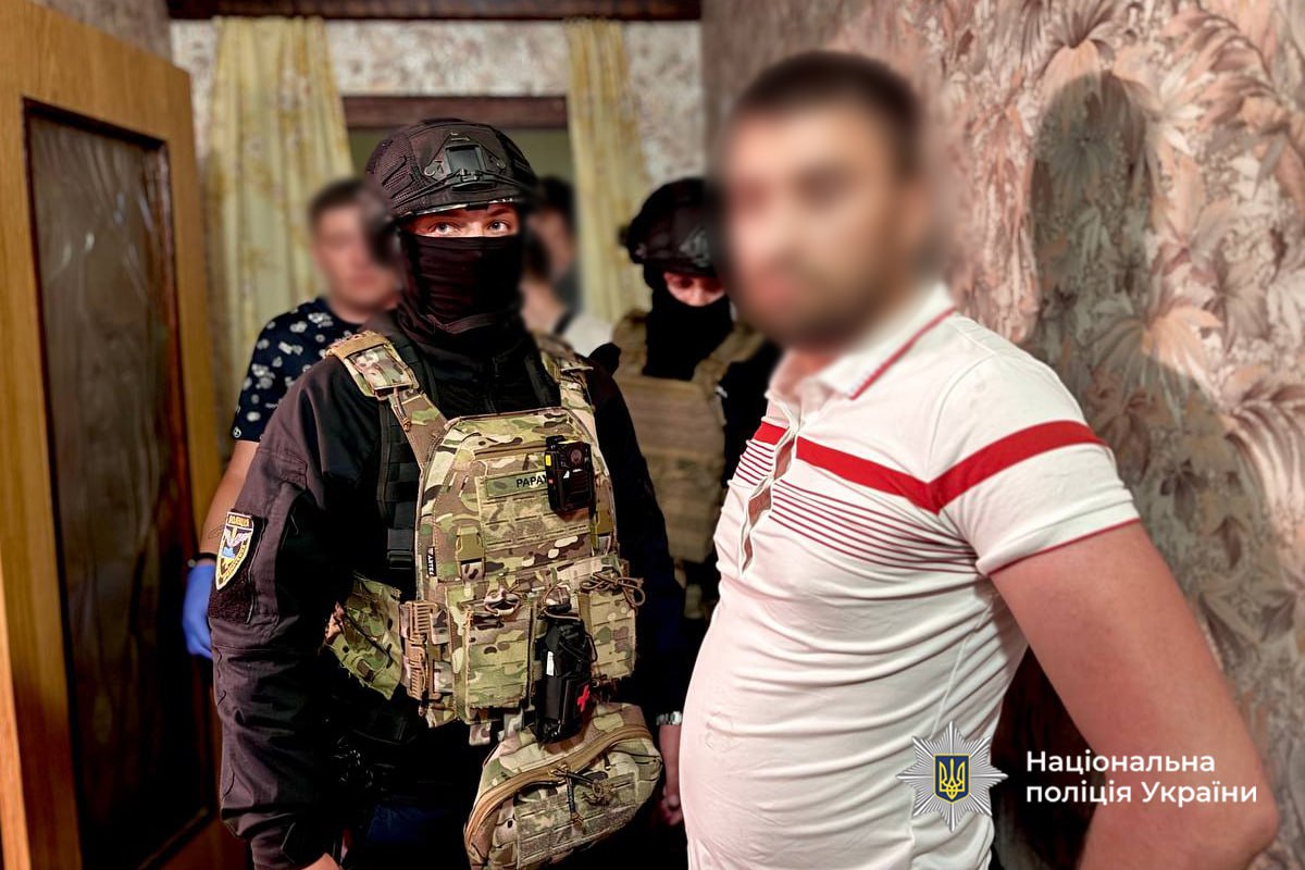 У Черкасах обрано запобіжний захід злодію, який на вулиці пограбував пенсіонера. ФОТО