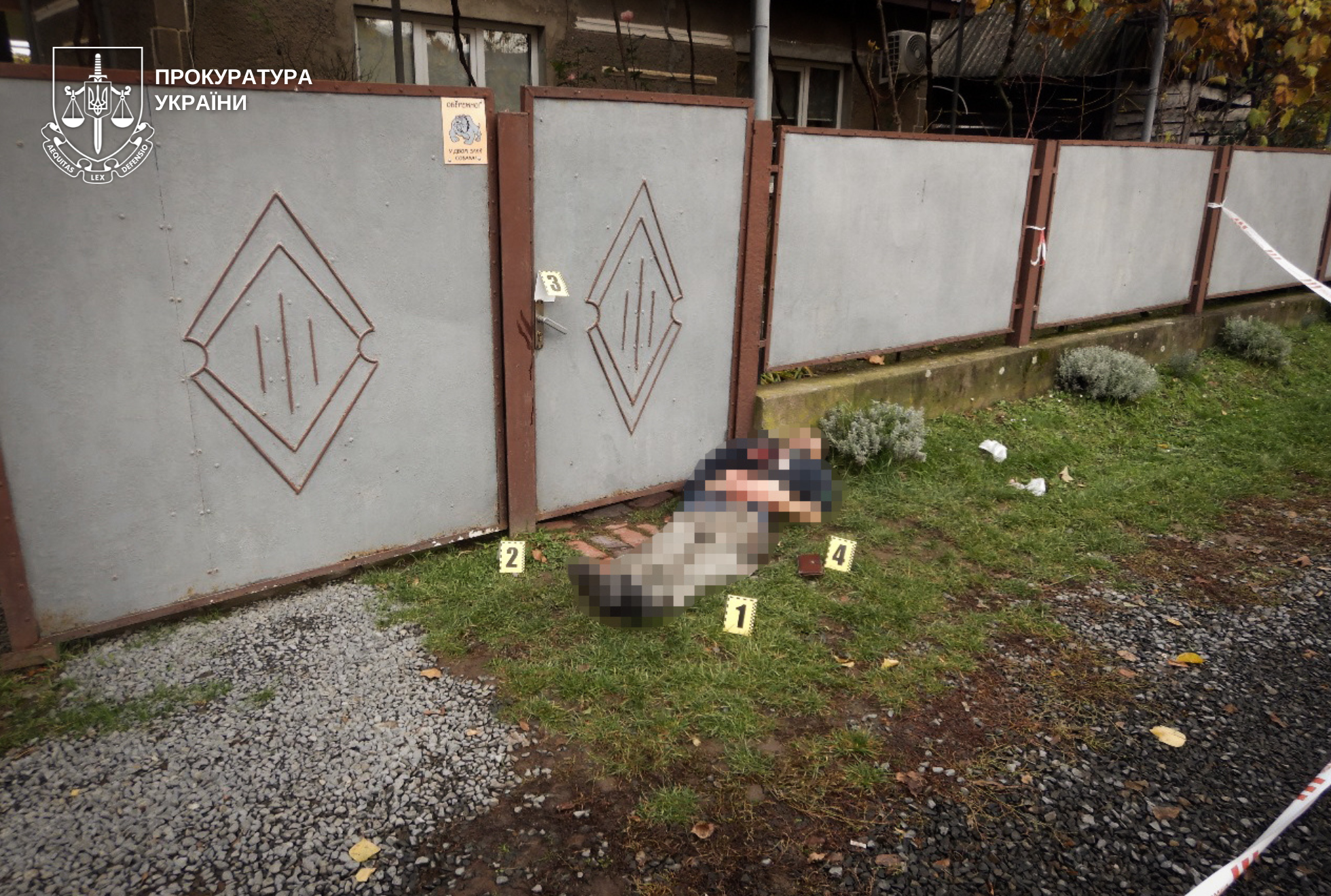 На Закарпатті затриманому молодику повідомлено про підозру у вбивстві власного дядька