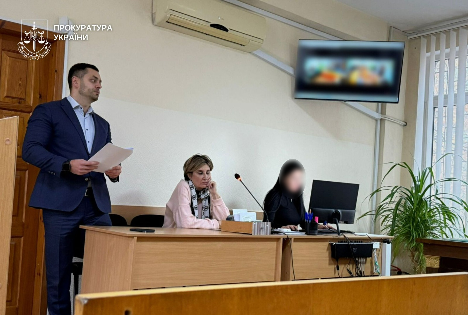 На Дніпропетровщині водій отримав підозру у скоєнні наїзду на 16-річну дівчину, - прокуратура