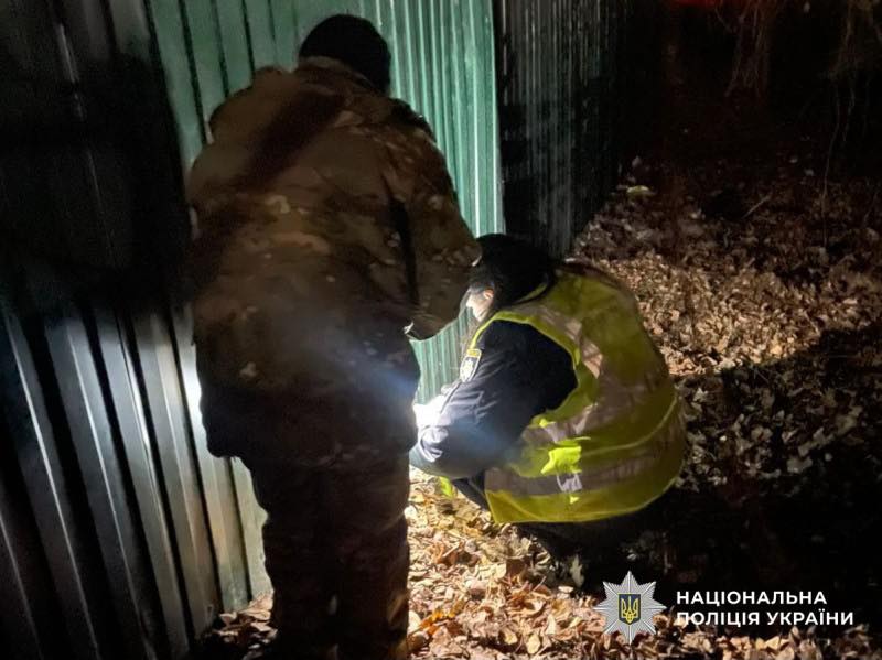 Житомирські поліцейські встановили особу жінки, яка залишила немовля біля смітника