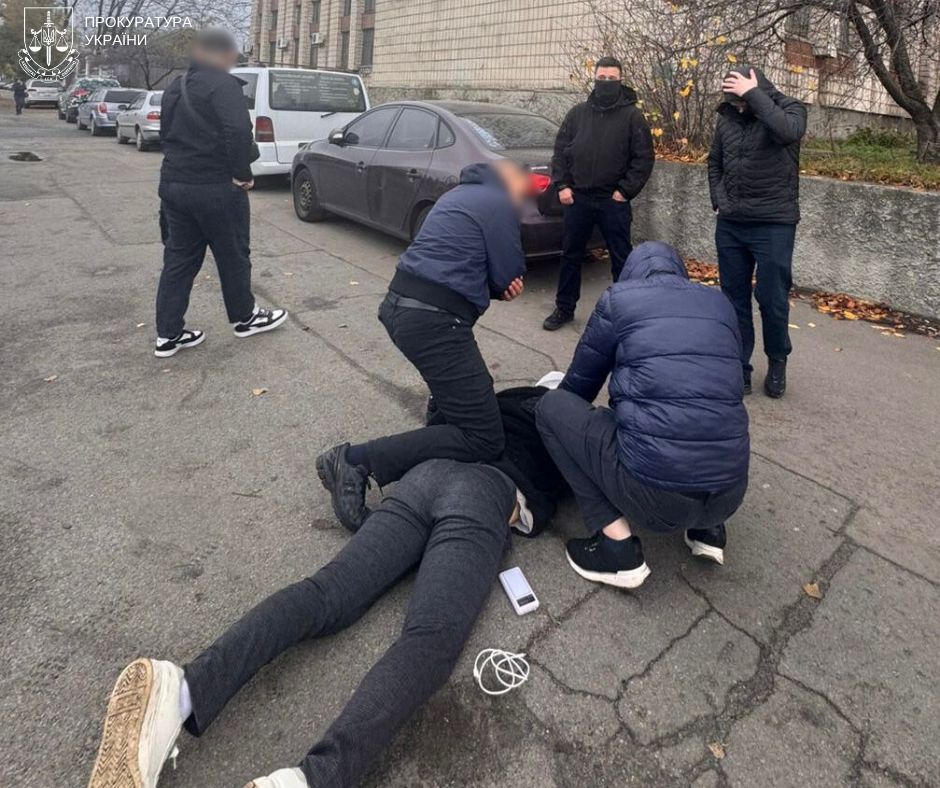 Зливав представнику рф дані про розташування військових частин та ТЕЦ - у Києві затримано молодика