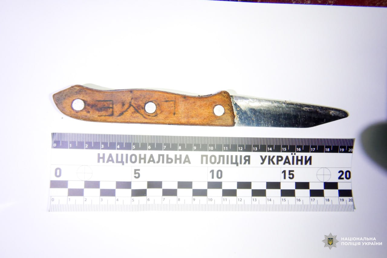 На Рівненщині засуджено молодика, який ударом ножа у шию вбив знайомого