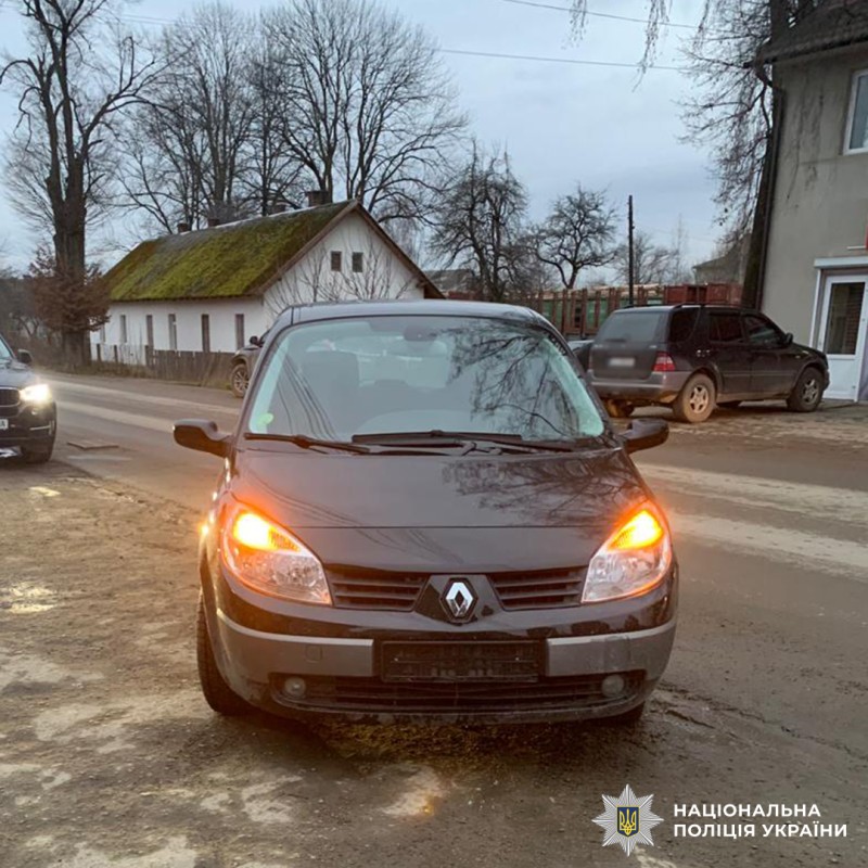 Внаслідок ДТП у селищі на Буковині постраждав неповнолітній хлопчик, - поліція