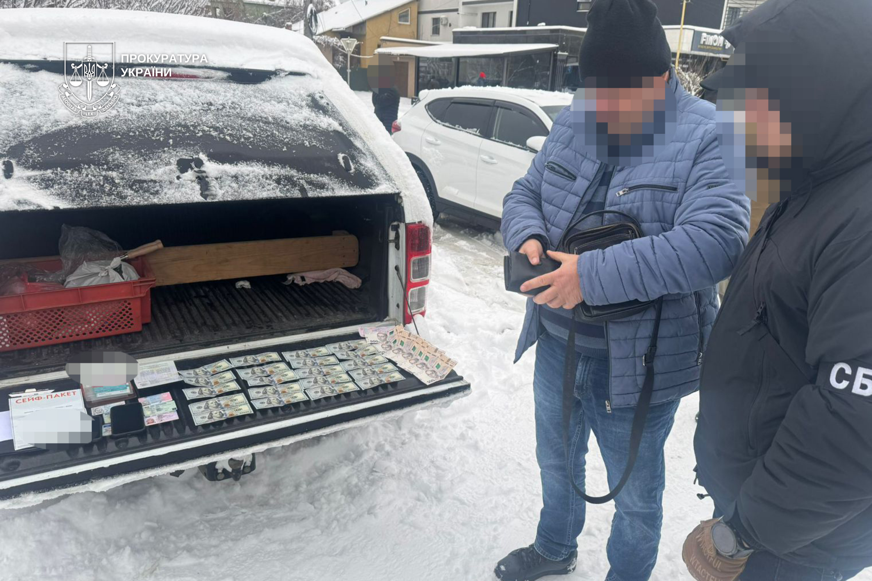 На Закарпатті викрито ще двох ділків, які допомагали в ухиленні від мобілізації, - прокуратура