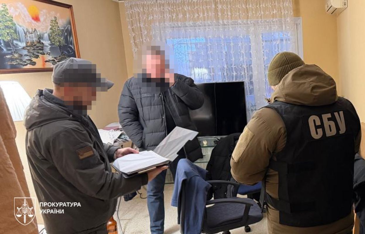 Працівник та директор приватної компанії підозрюються у розтраті 14,6 мільйонів гривень, - прокуратура