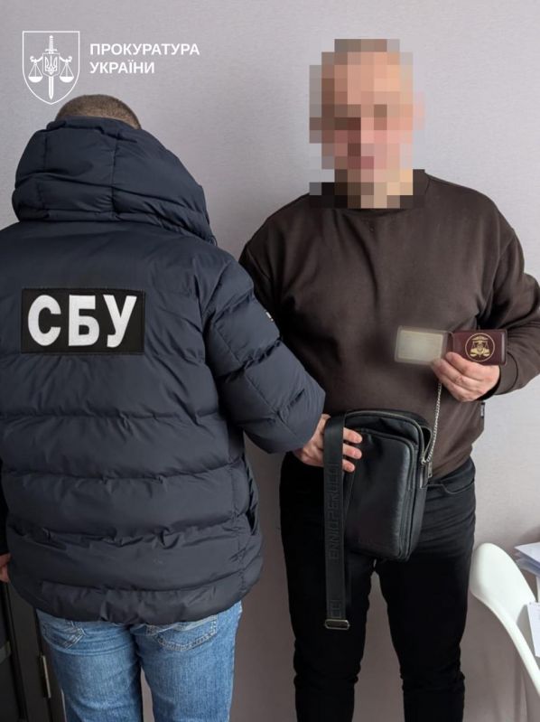 Викрито системну корупційну схему в податковій службі Чернігівщини, - прокуратура