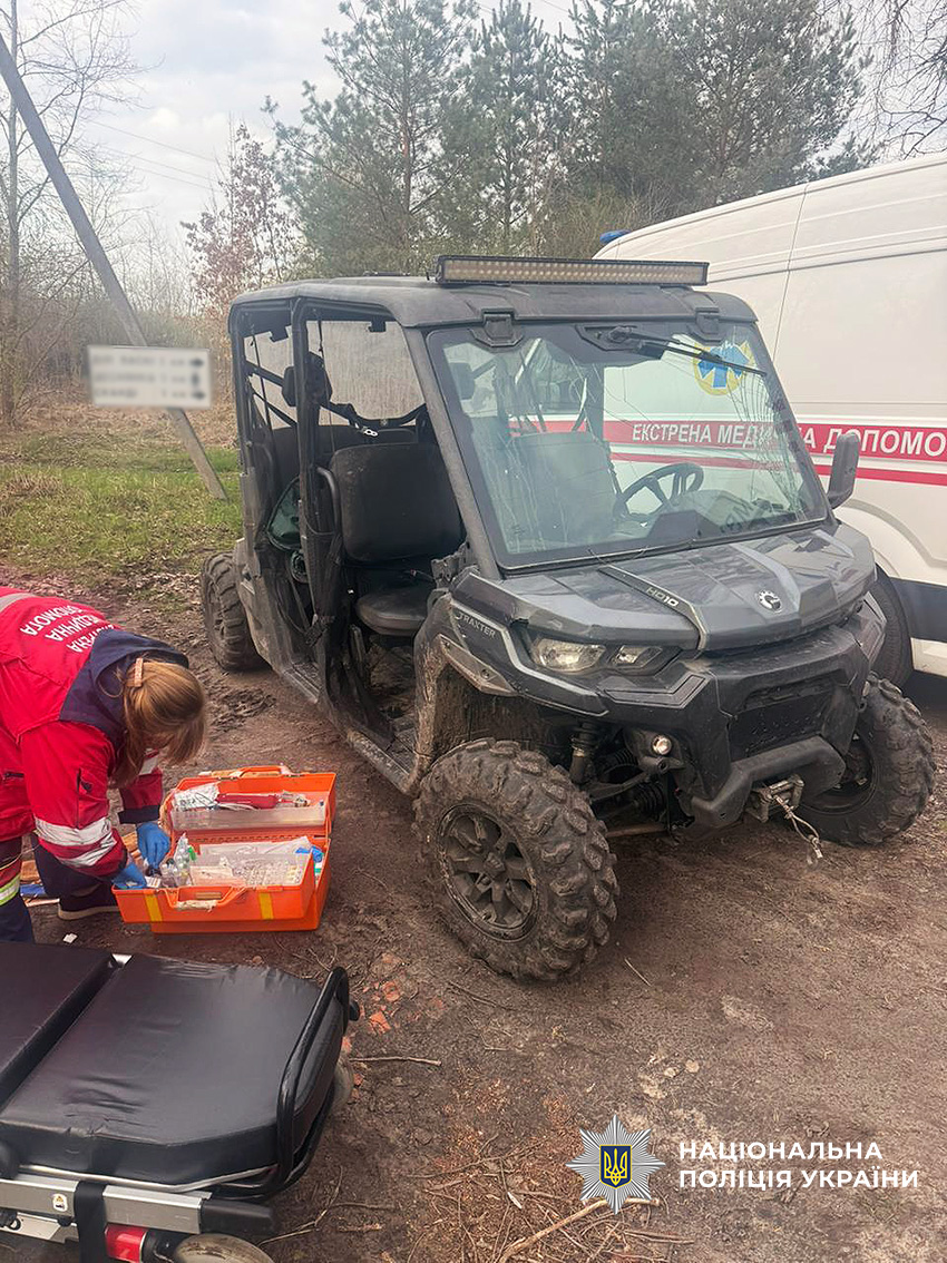 На Чернігівщині внаслідок ДТП із перекиданням постраждали дві юнки, - поліція