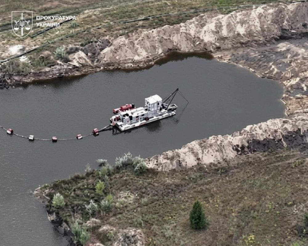 Незаконно викачали із Дніпра піску на 750 млн гр - на Черкащині викрито злочинну групу