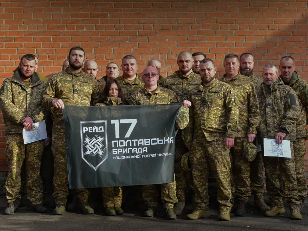 Полтавським нацгвардійцям вручили відзнаки з нагоди Дня сержанта