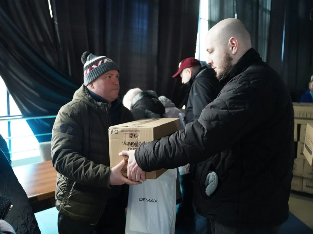 1440 продуктових наборів для ВПО в Полтаві: допомогу отримали родини військовиків, ветеранів та багатодітні сім’ї