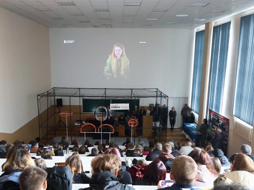На Полтавщині визначили кращих пілотів та програмістів дронів: як минув фестиваль імені Юліана Матвійчука
