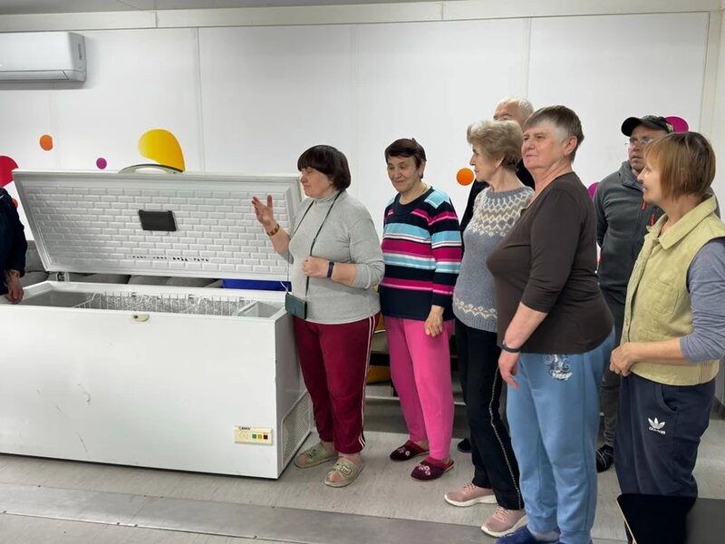 Допомога для переселенців у Полтаві: мешканці модульного містечка отримали нову гуманітарну підтримку