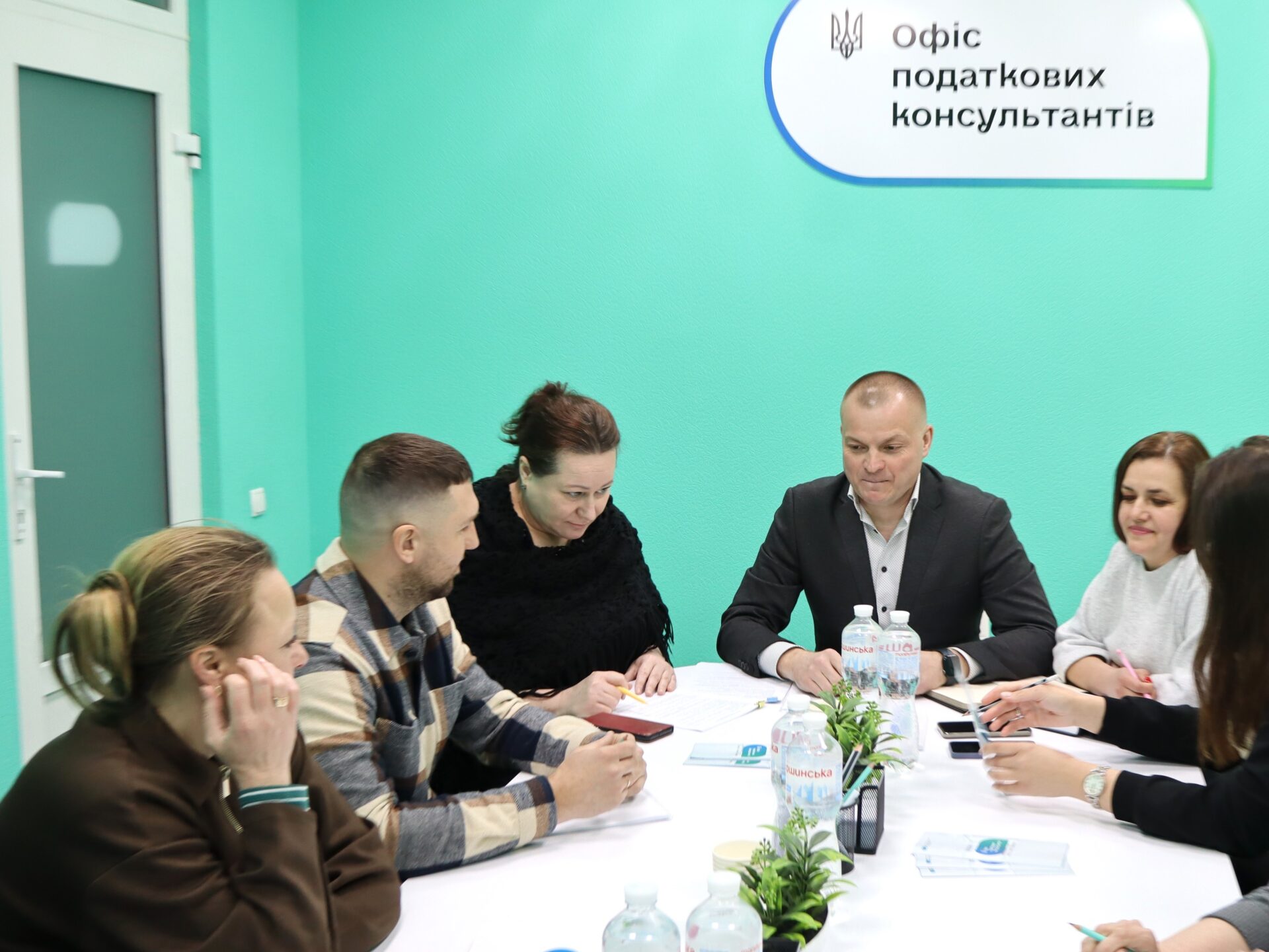 Зарплата «в конвертах» та податки: про що податківці Полтавщини говорили з бізнесом