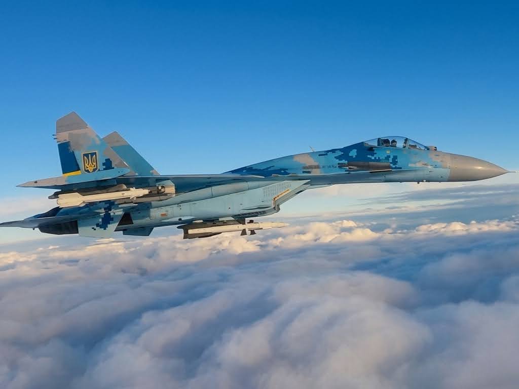831-ша Миргородська бригада тактичної авіації відзначила річницю створення: військовиків привітали українські артисти (ВІДЕО)