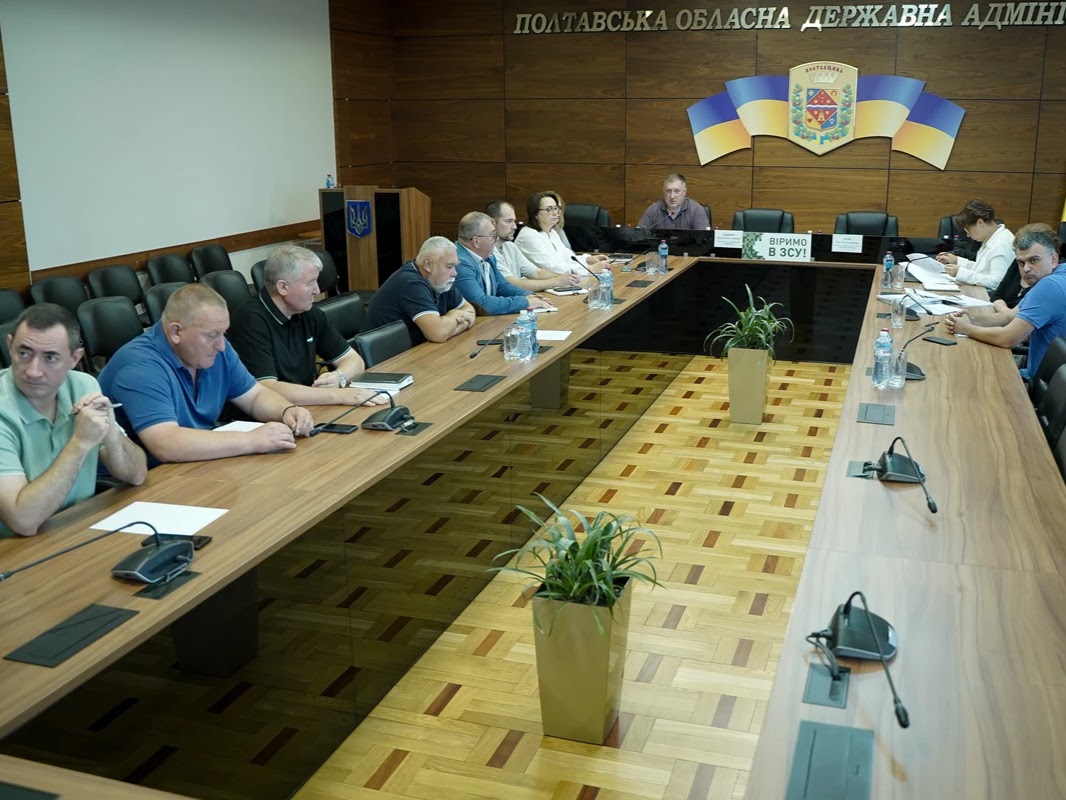 Без бар’єрів на дорогах і вокзалах: на Полтавщині обговорили нові стандарти доступності транспорту