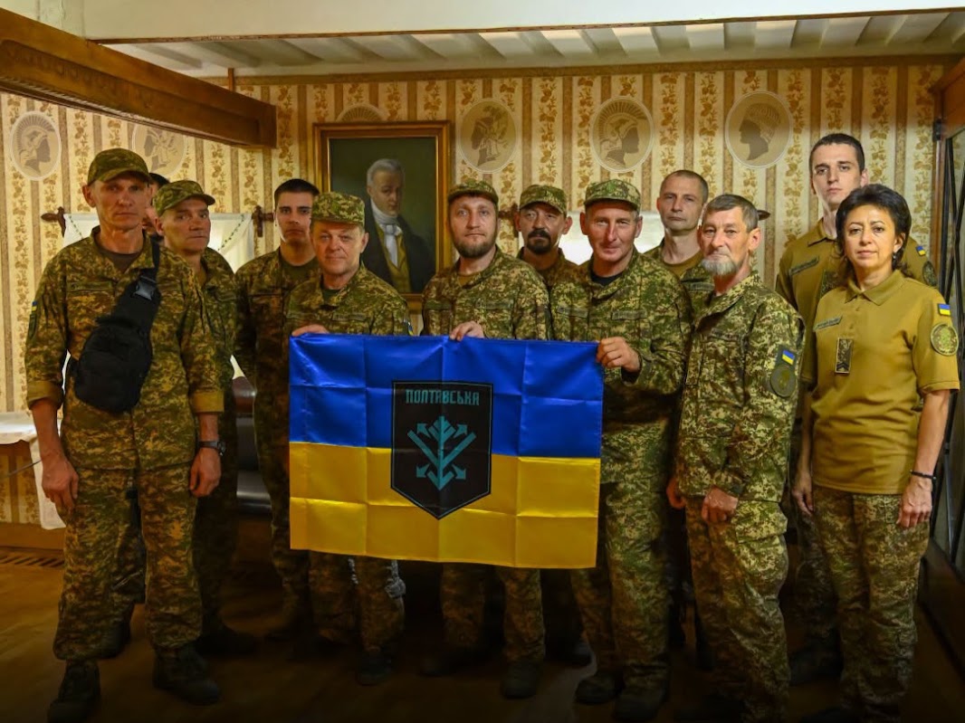 Напередодні Дня Прапора та Дня Незалежності для гвардійців Полтавської бригади провели просвітницькі й культурні заходи