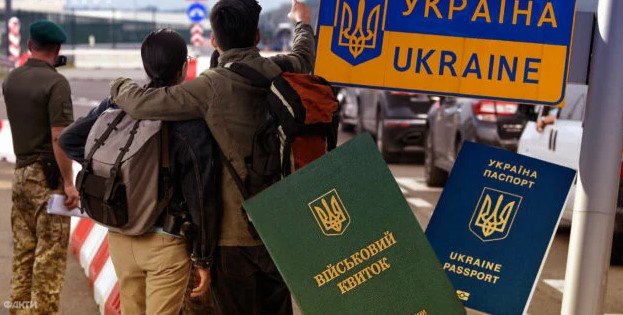 На українських біженців чекають перевірки: кого можуть позбавити грошової допомоги