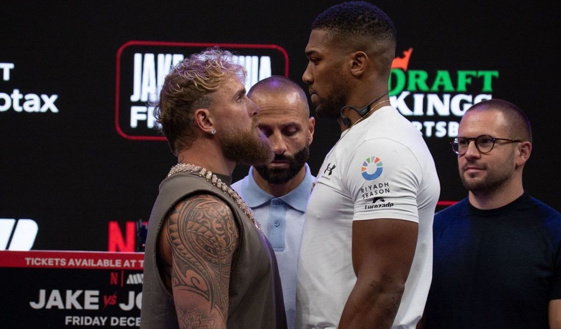 Бывший чемпион UFC сделал интересный прогноз на один из самых громких боев года