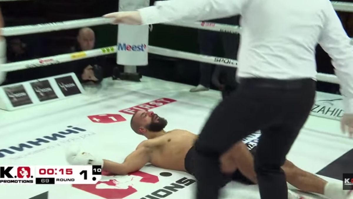 Украинский боксер безжалостно уничтожил соперника, завоевав чемпионский титул