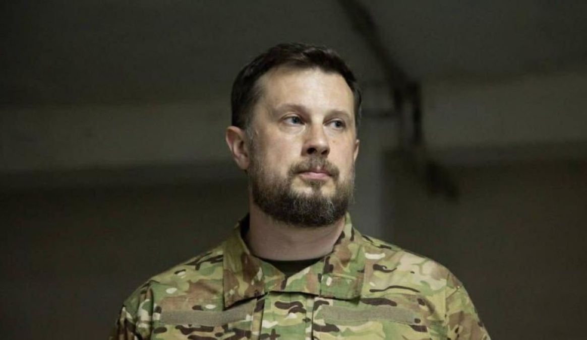 У офицеров и солдат теперь одна столовая и общие боевые задачи, – Белецкий